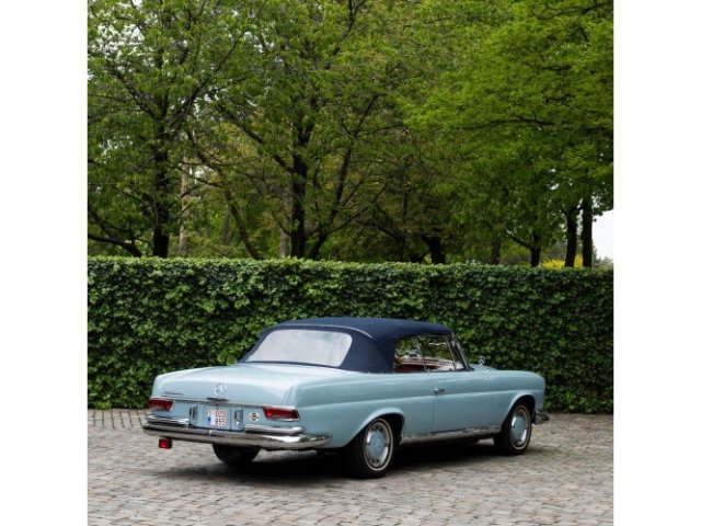 MERCEDES-BENZ 220