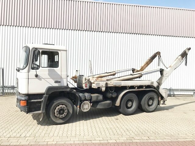 MAN F90