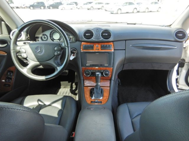 MERCEDES-BENZ CLK 320