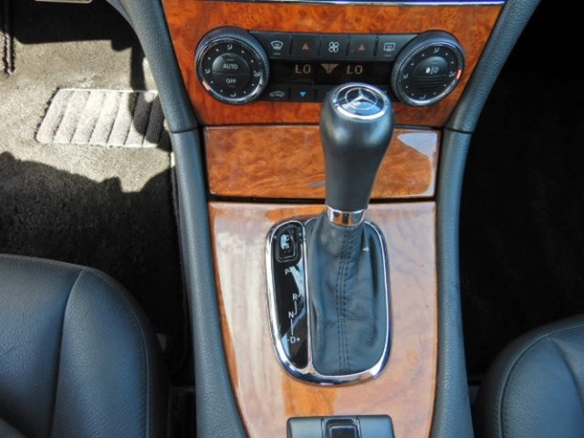 MERCEDES-BENZ CLK 320
