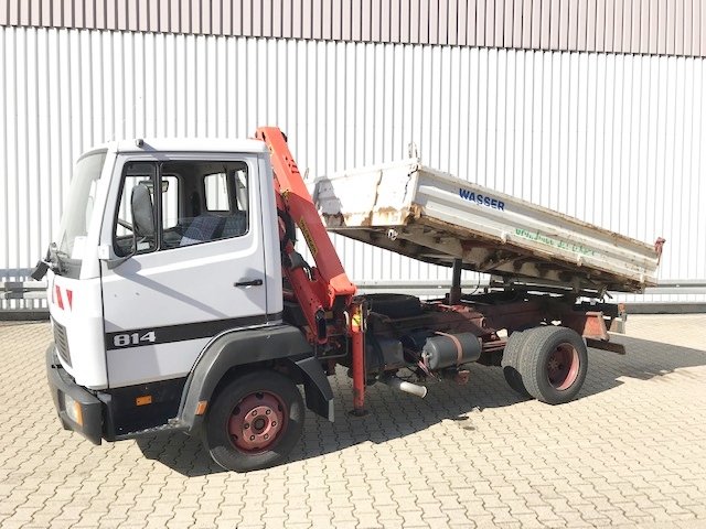 DAIMLER-BENZ -