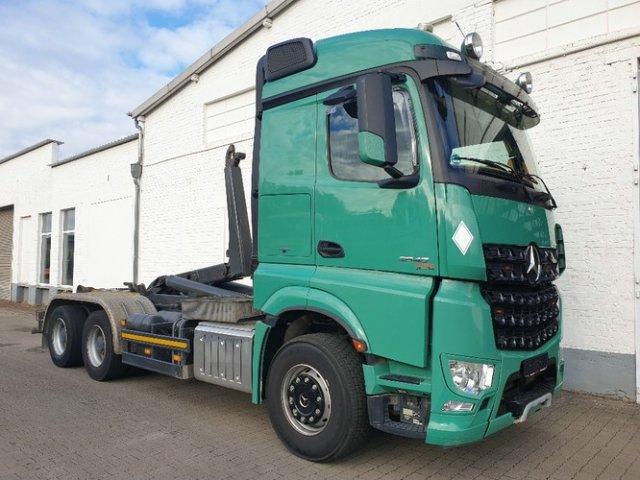 DAIMLER-BENZ Arocs