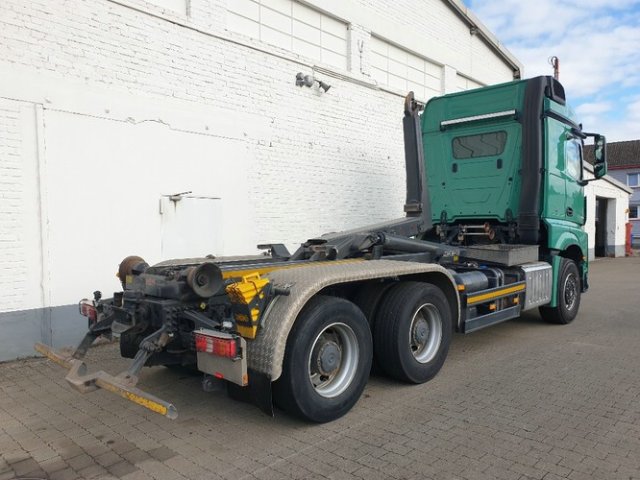 DAIMLER-BENZ Arocs