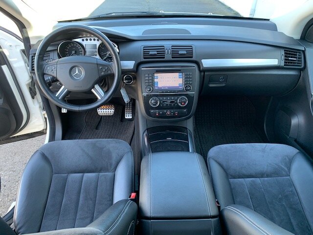 MERCEDES-BENZ R 500