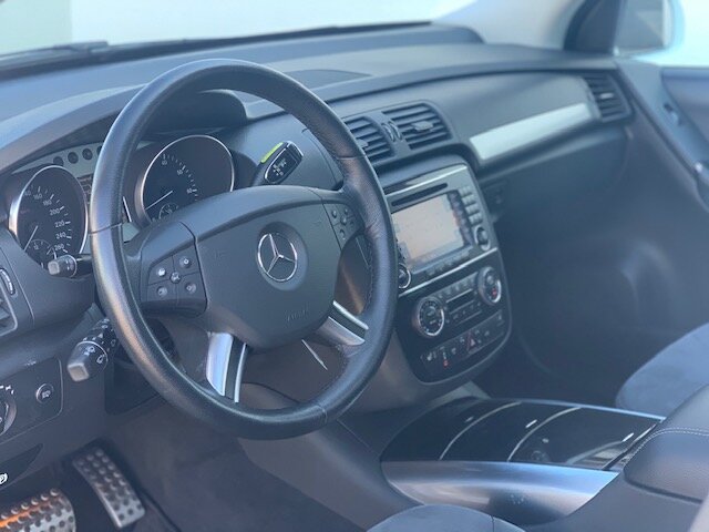 MERCEDES-BENZ R 500