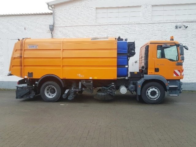 MAN TGM