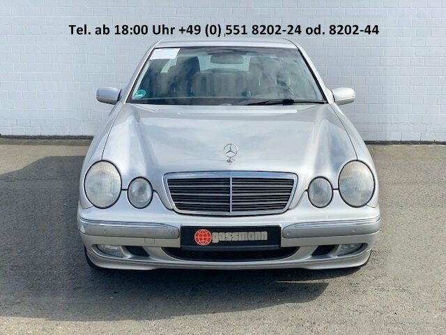 MERCEDES-BENZ E 320