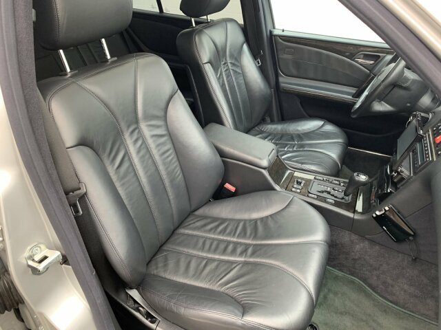 MERCEDES-BENZ E 50
