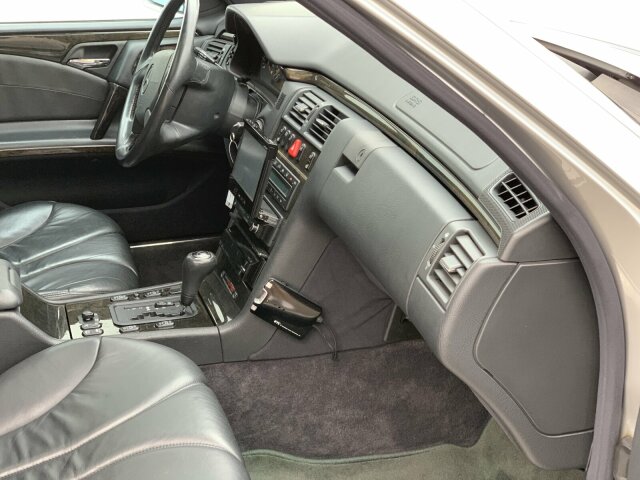 MERCEDES-BENZ E 50