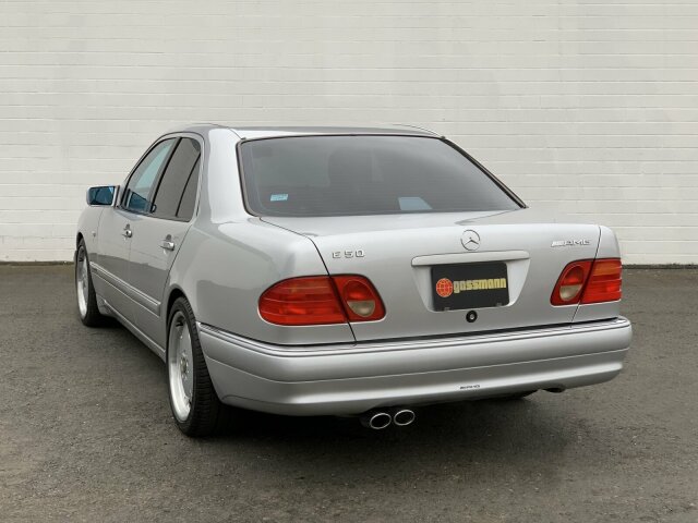 MERCEDES-BENZ E 50