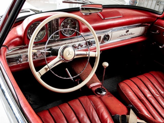 MERCEDES-BENZ 300