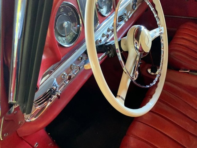 MERCEDES-BENZ 300