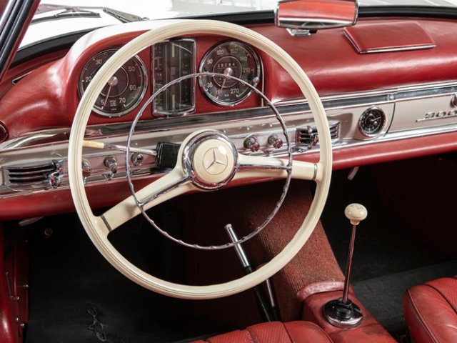 MERCEDES-BENZ 300