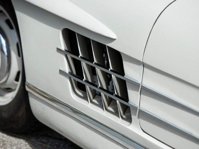 MERCEDES-BENZ 300