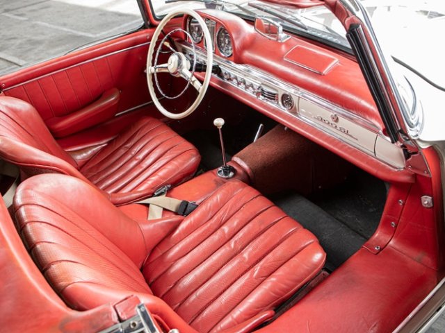 MERCEDES-BENZ 300