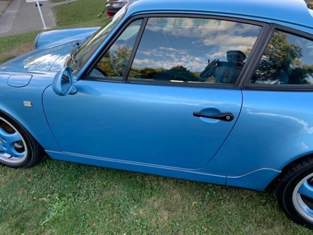 PORSCHE 964