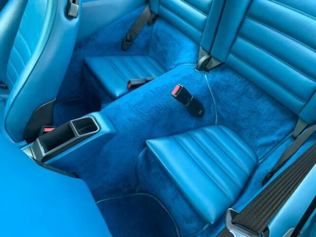 PORSCHE 964