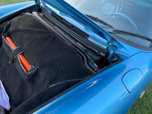 PORSCHE 964