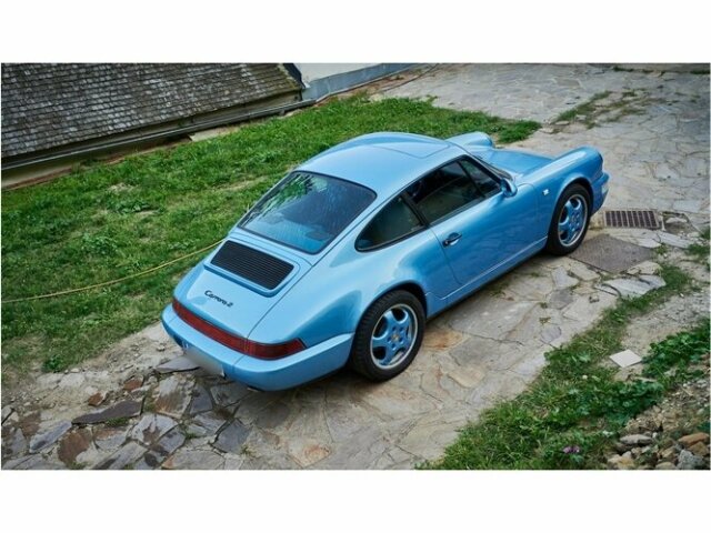 PORSCHE 964