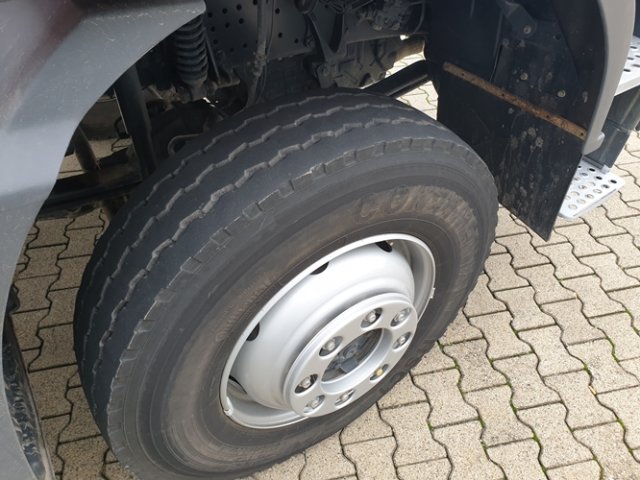 DAIMLER-BENZ Atego