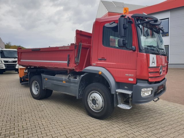 DAIMLER-BENZ Atego
