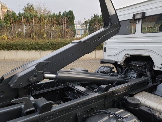 DAIMLER-BENZ Atego