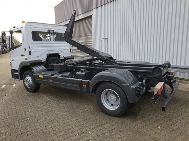DAIMLER-BENZ Atego