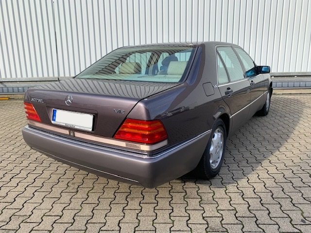 MERCEDES-BENZ S 600