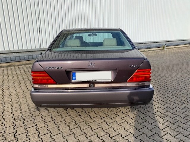 MERCEDES-BENZ S 600