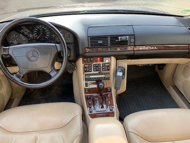 MERCEDES-BENZ S 600