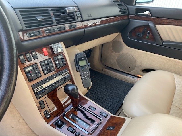 MERCEDES-BENZ S 600