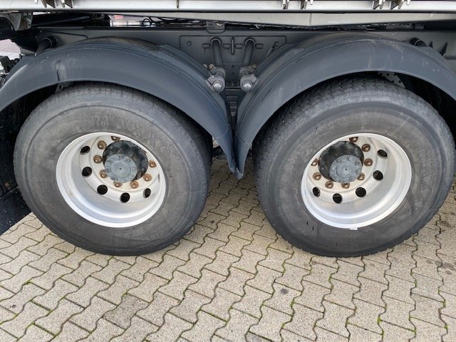 DAIMLER-BENZ Arocs
