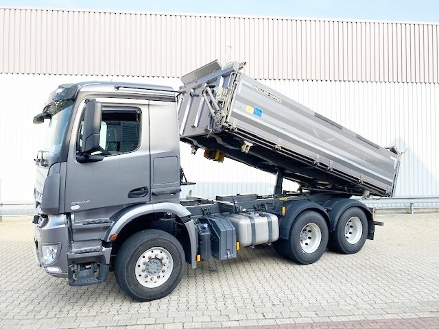 DAIMLER-BENZ Arocs