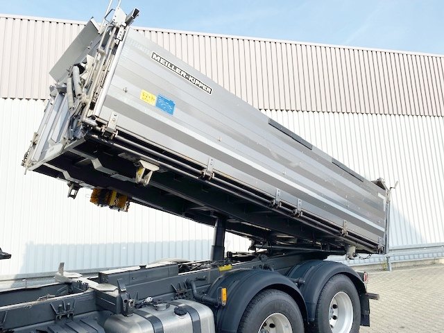 DAIMLER-BENZ Arocs