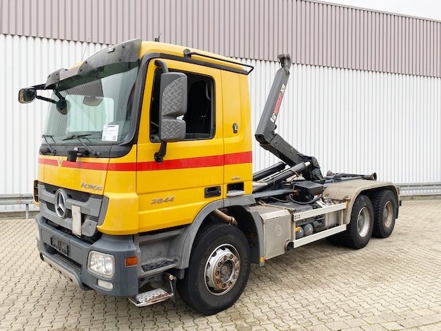 Mercedes-BenzActros