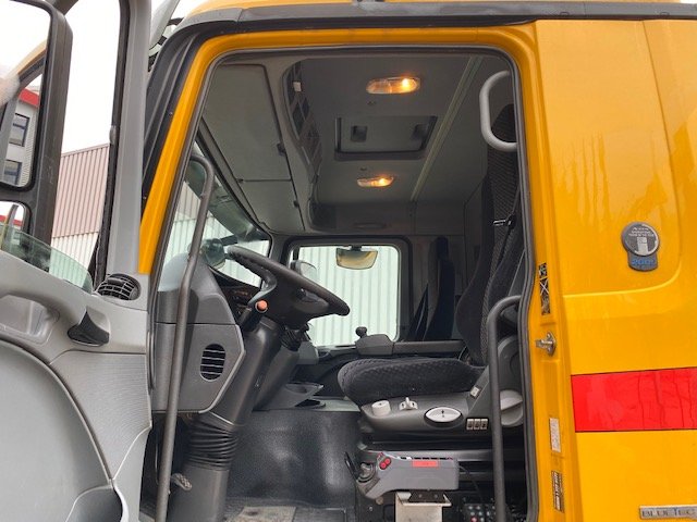 DAIMLER-BENZ Actros