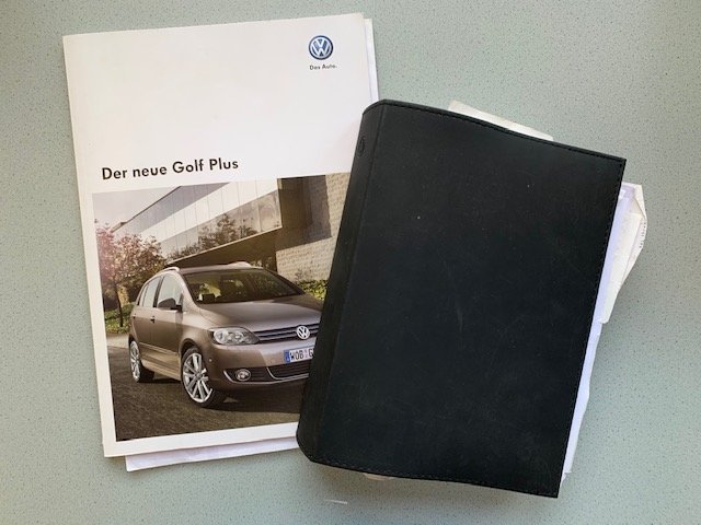 VOLKSWAGEN-VW Golf