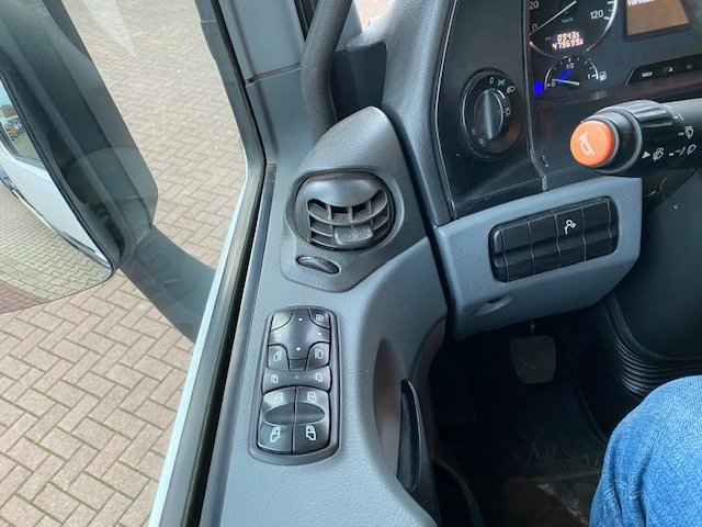 DAIMLER-BENZ Actros