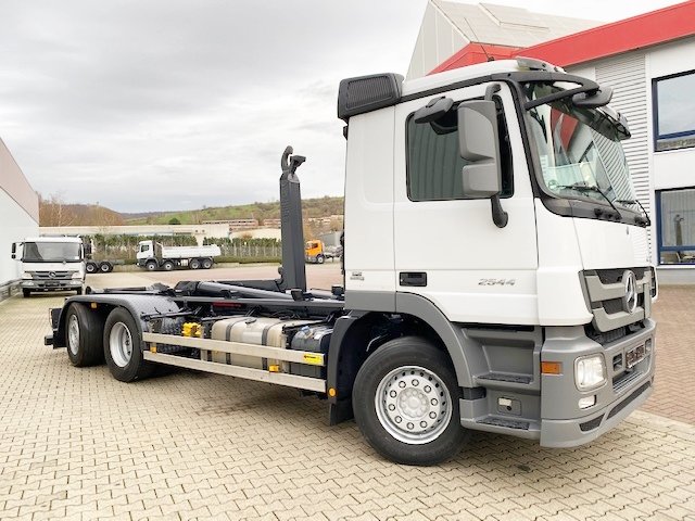 DAIMLER-BENZ Actros