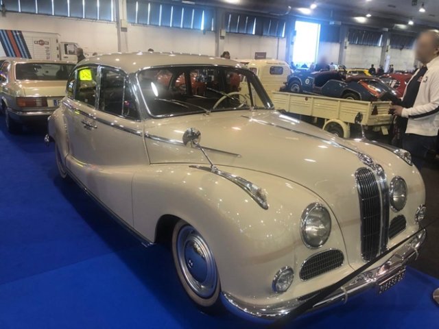 BMW 502