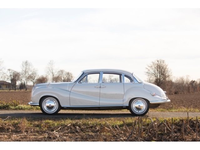 BMW 502
