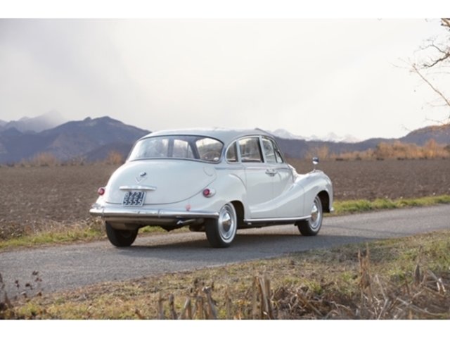 BMW 502