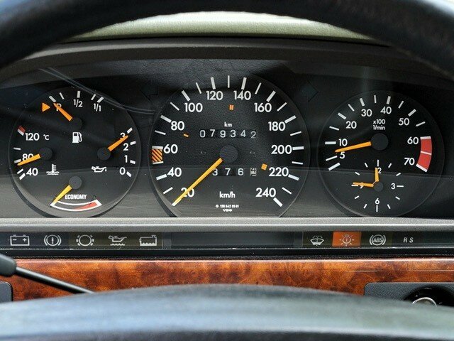 MERCEDES-BENZ 500