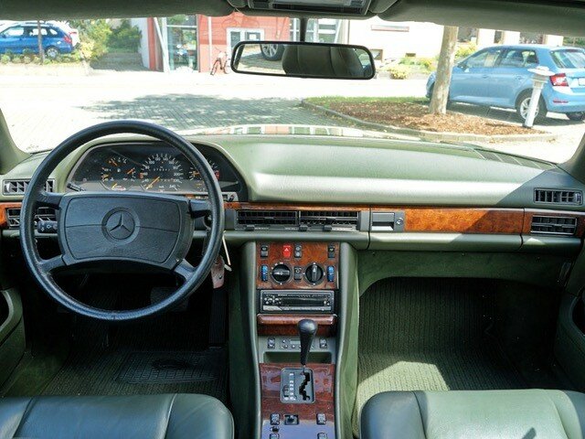 MERCEDES-BENZ 500