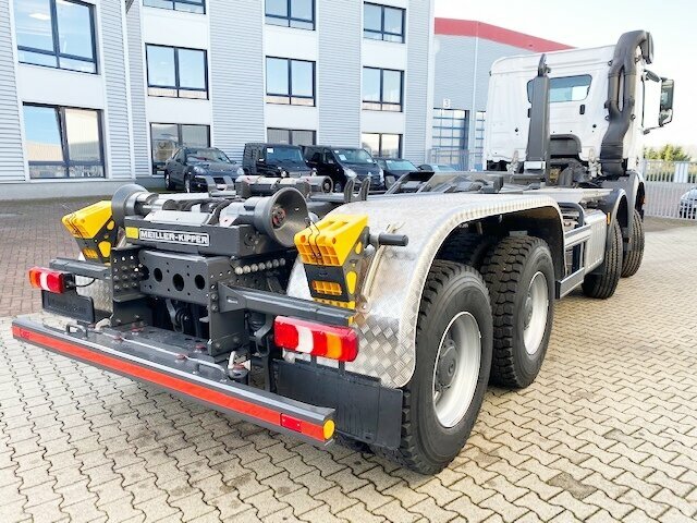 DAIMLER-BENZ Arocs