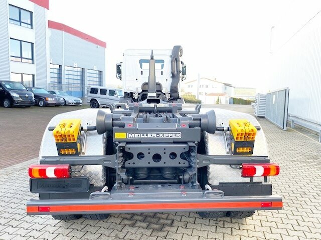 DAIMLER-BENZ Arocs