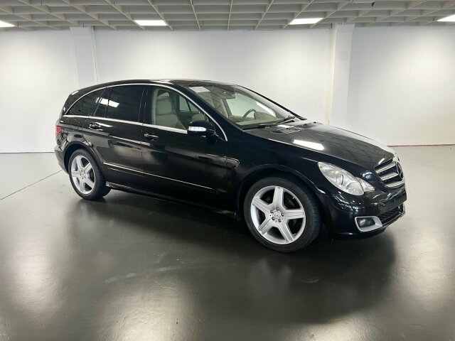 MERCEDES-BENZ R 500