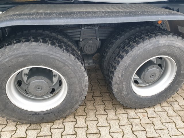 DAIMLER-BENZ Arocs