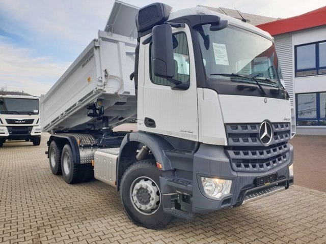 DAIMLER-BENZ Arocs