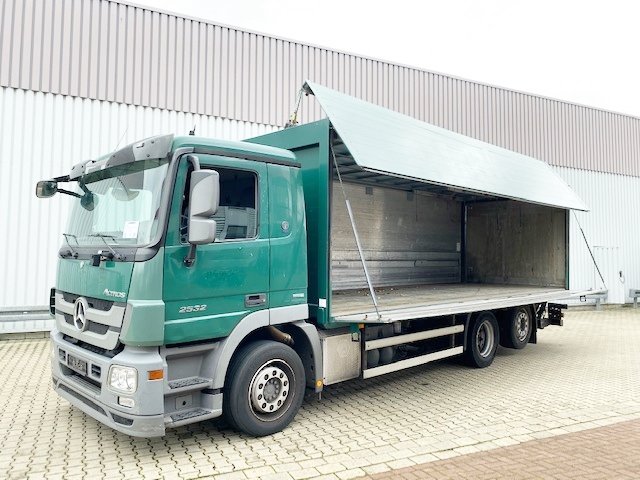 Mercedes-BenzActros